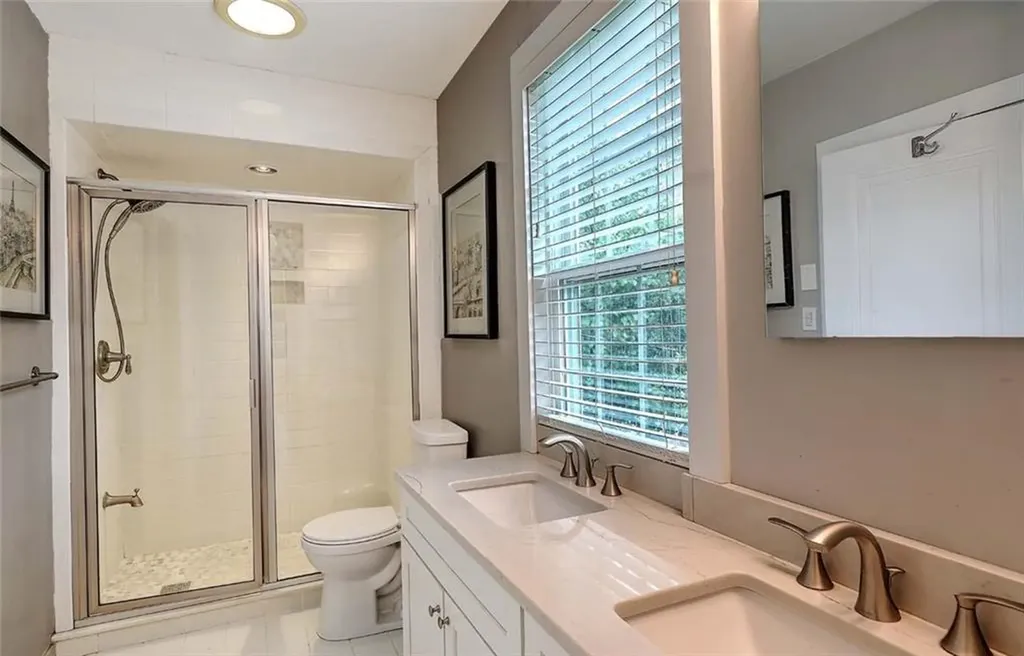 31 Clarendon Avenue Providence RI 02906
