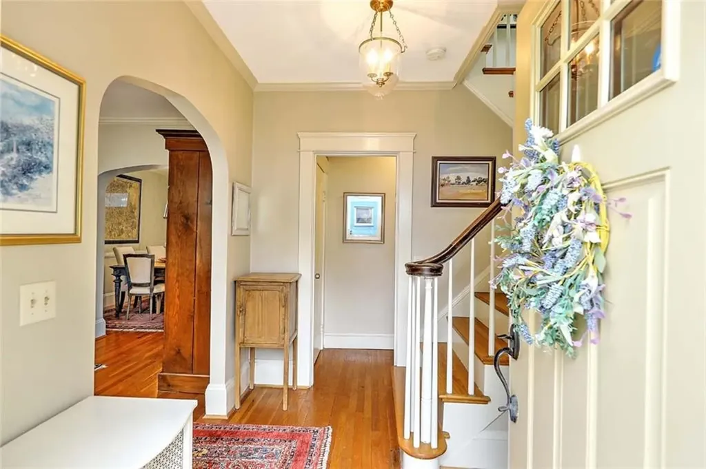 31 Clarendon Avenue Providence RI 02906