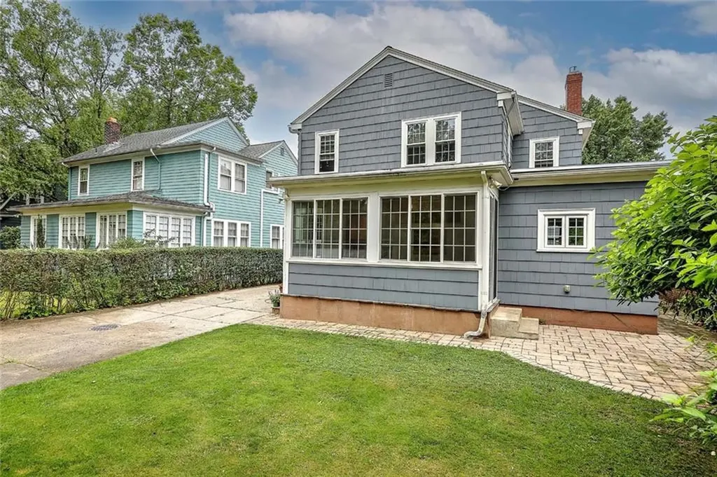 31 Clarendon Avenue Providence RI 02906