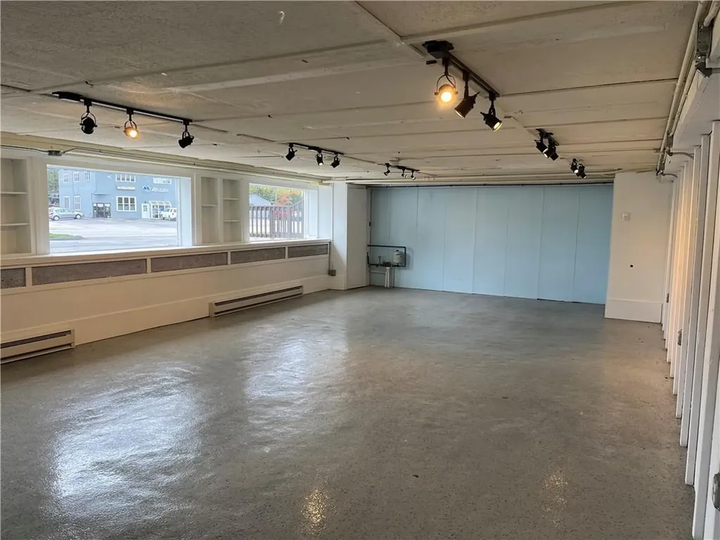 1049 Tiogue Avenue Coventry RI 02816
