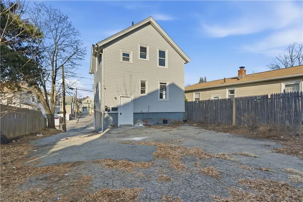 35 Gray Street Providence RI 02909