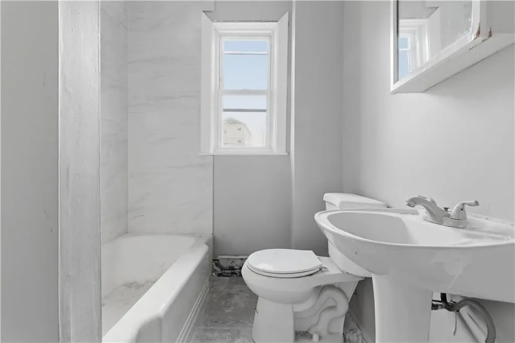 35 Gray Street Providence RI 02909