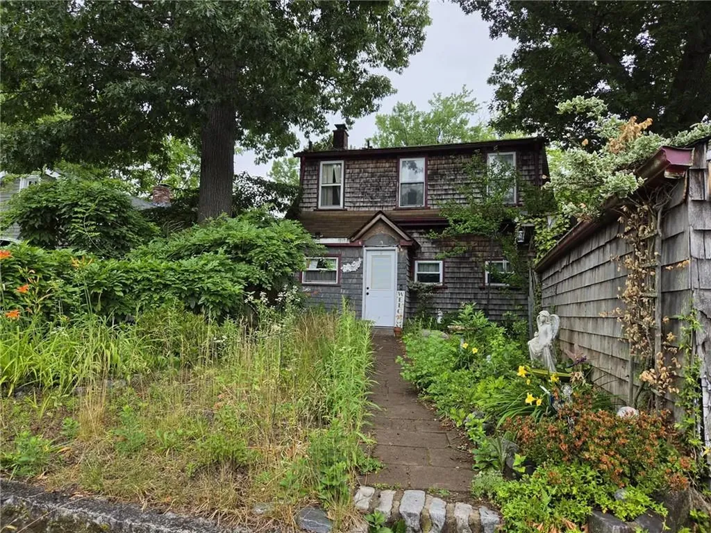 400 Lake Shore Drive Warwick RI 02889
