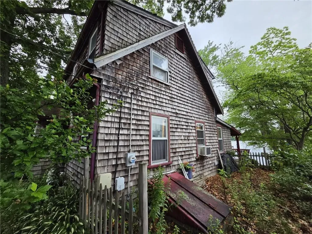 400 Lake Shore Drive Warwick RI 02889