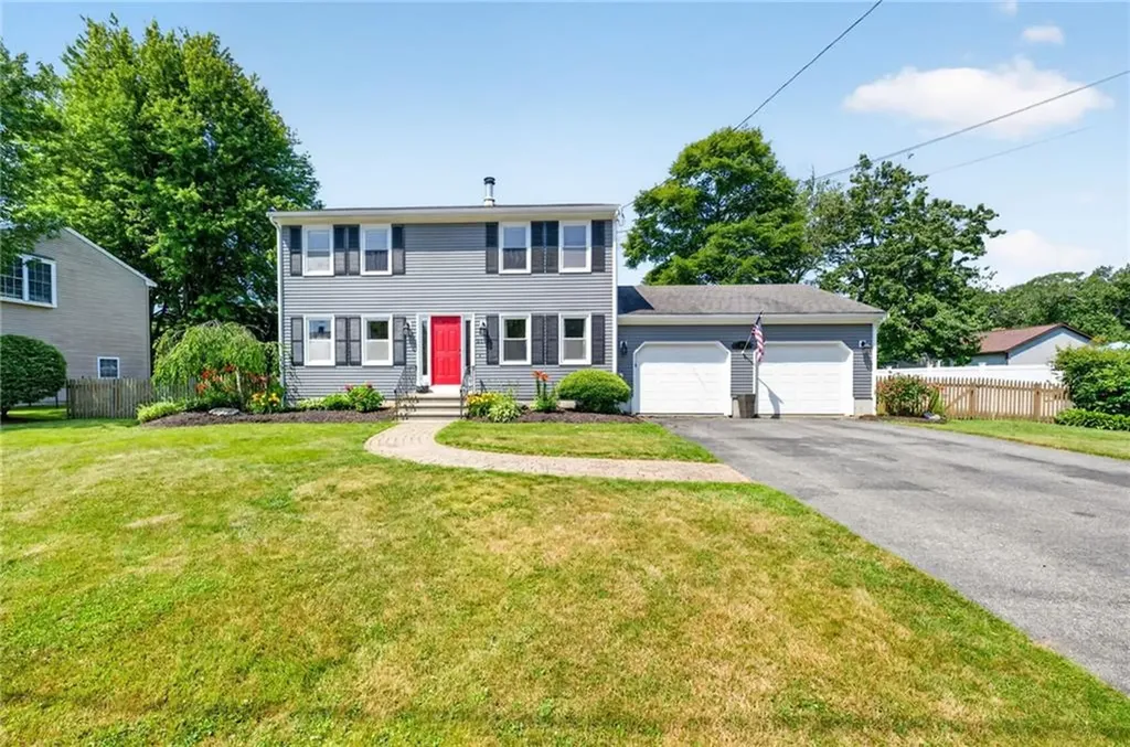 21 Sefton Drive Bristol RI 02809