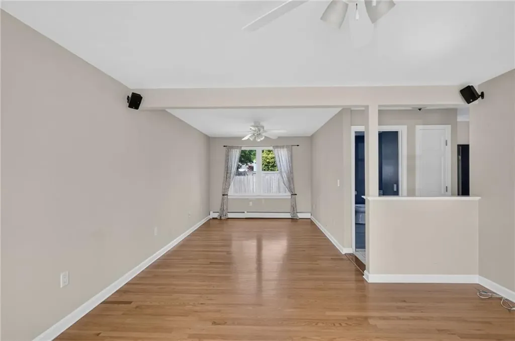 21 Sefton Drive Bristol RI 02809