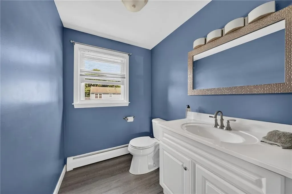 21 Sefton Drive Bristol RI 02809