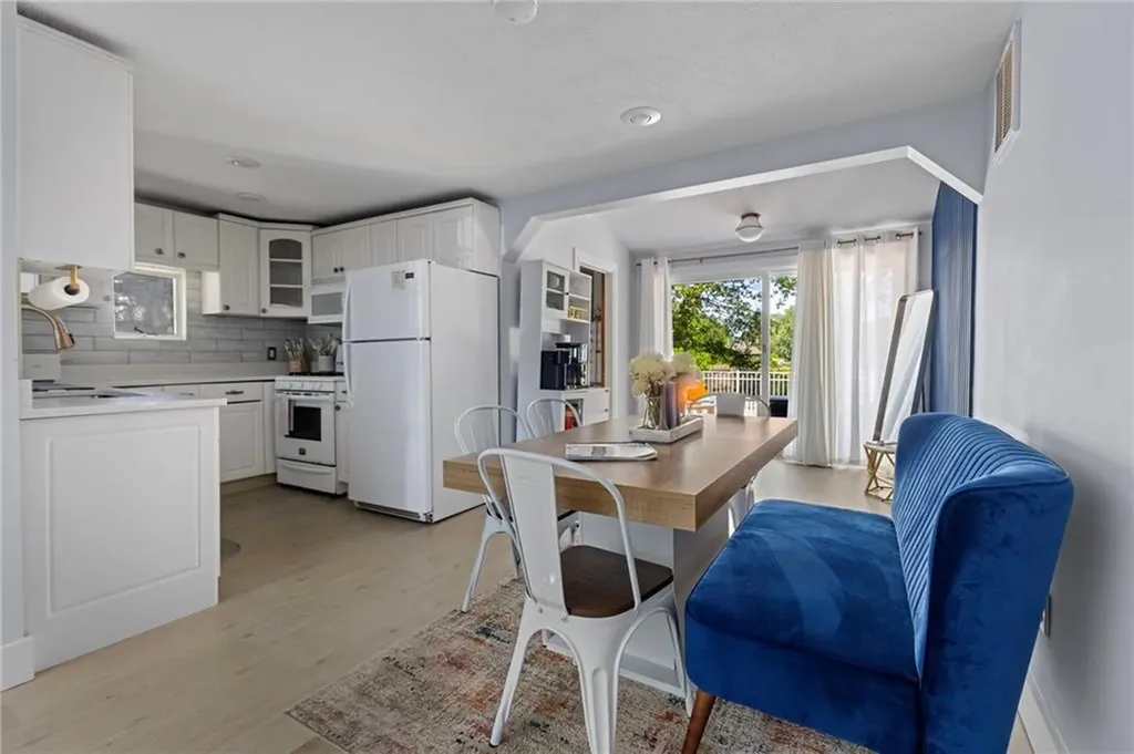 11 N Shore Street Warwick RI 02889