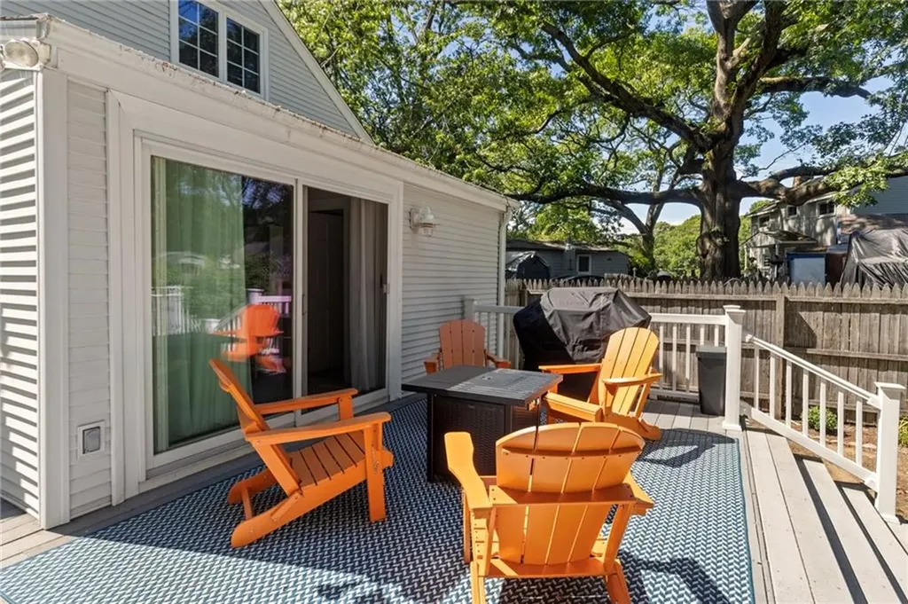 11 N Shore Street Warwick RI 02889