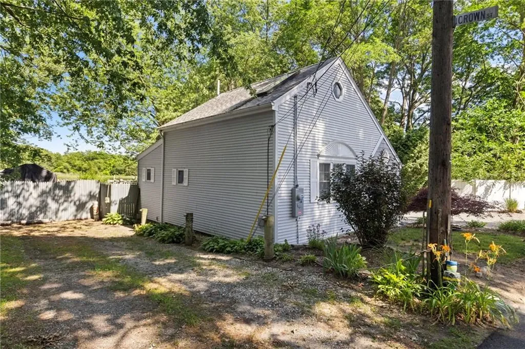 11 N Shore Street Warwick RI 02889