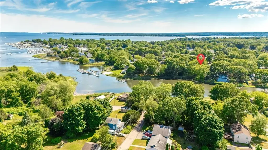 11 N Shore Street Warwick RI 02889