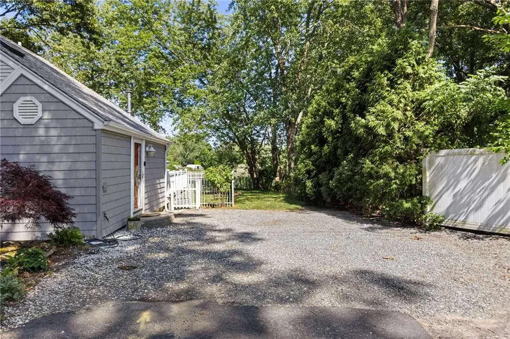 11 N Shore Street Warwick RI 02889
