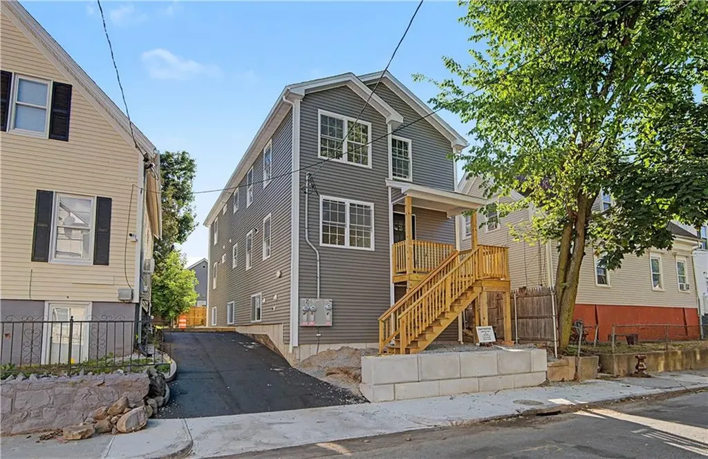 171 Ocean Street Providence RI 02905