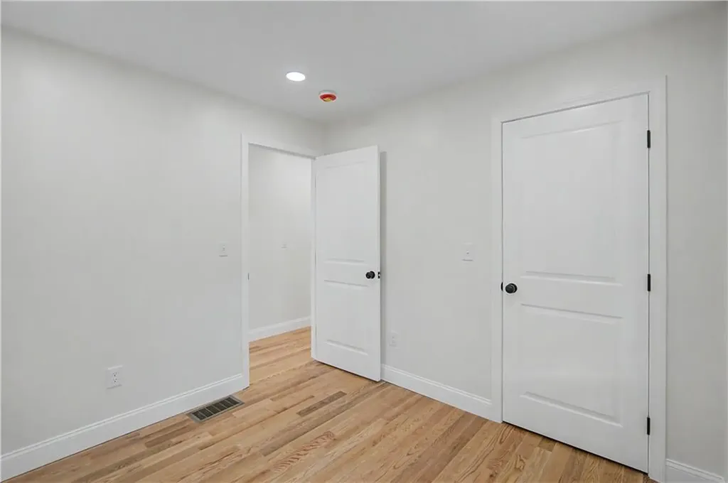 171 Ocean Street Providence RI 02905