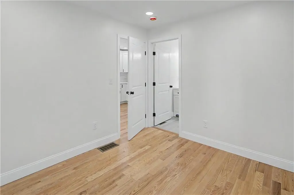 171 Ocean Street Providence RI 02905