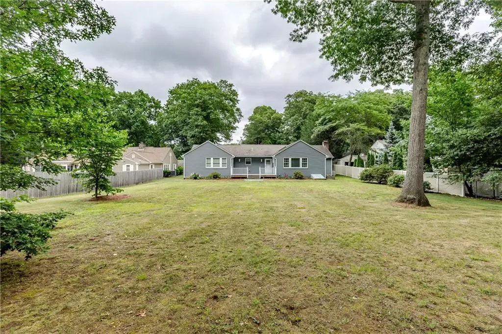 11 Maplecrest Drive Smithfield RI 02828