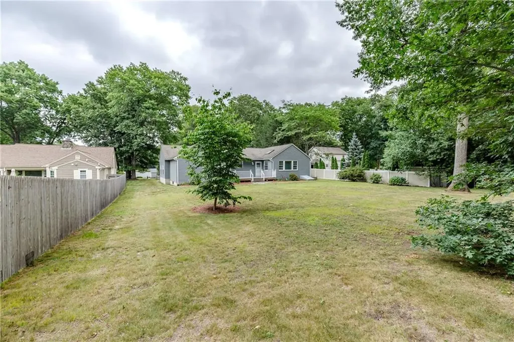 11 Maplecrest Drive Smithfield RI 02828
