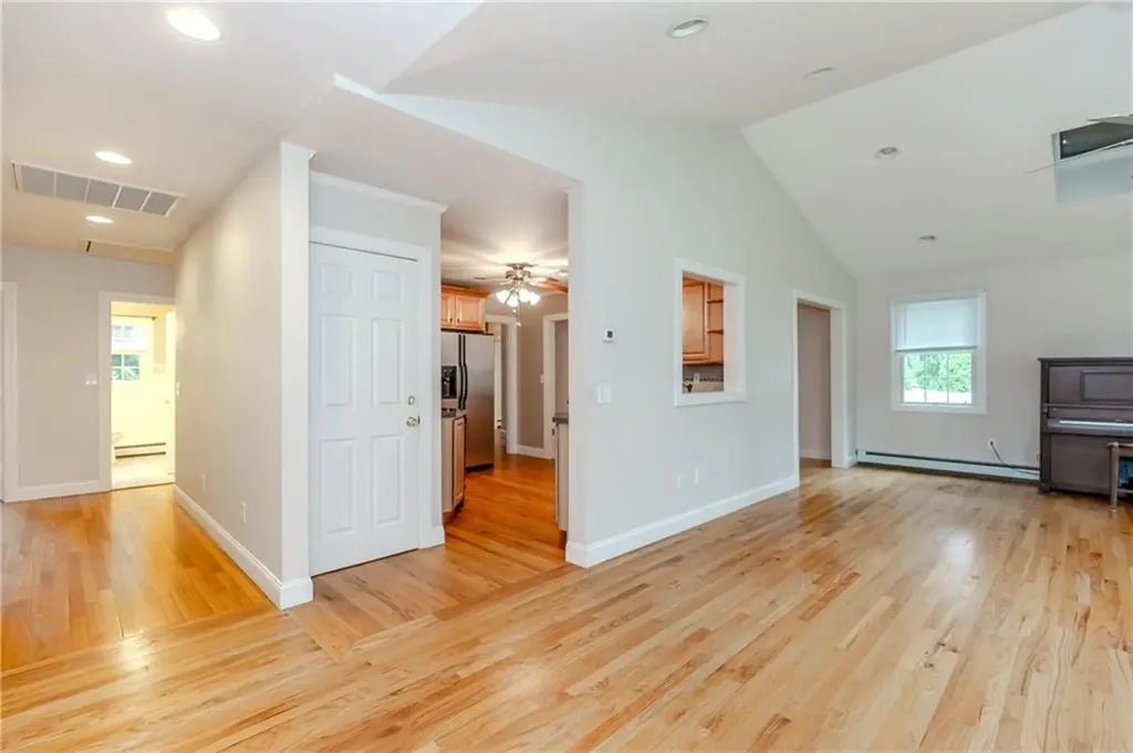 11 Maplecrest Drive Smithfield RI 02828
