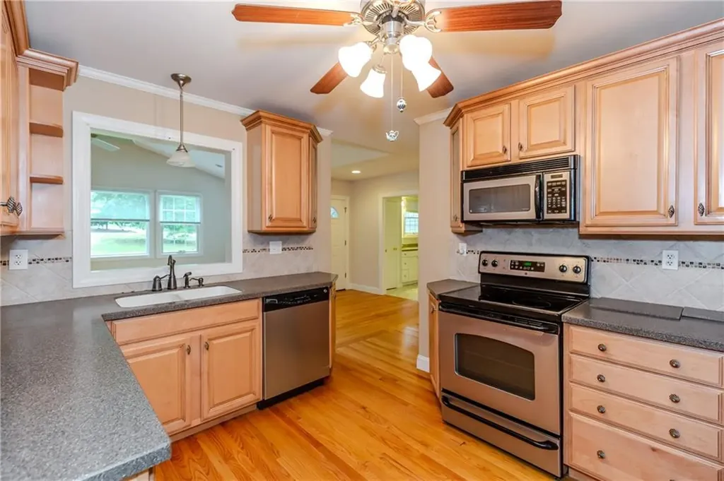 11 Maplecrest Drive Smithfield RI 02828