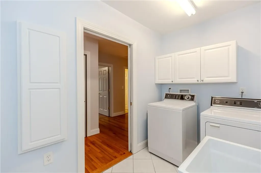11 Maplecrest Drive Smithfield RI 02828