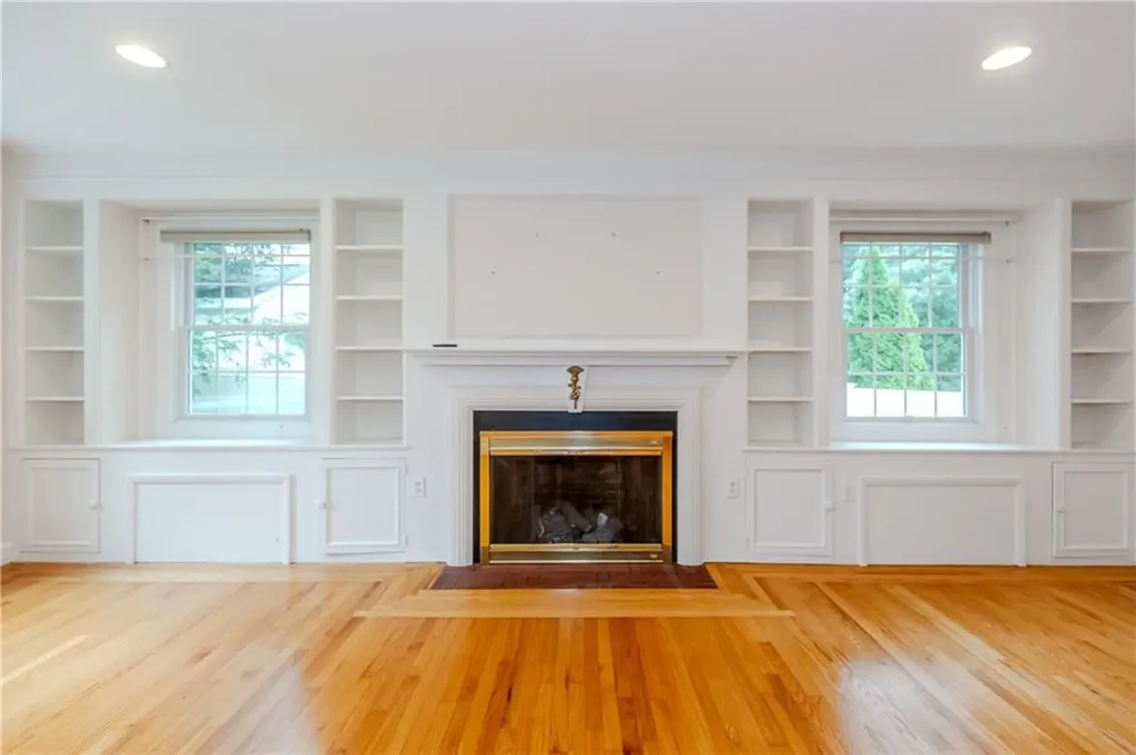 11 Maplecrest Drive Smithfield RI 02828