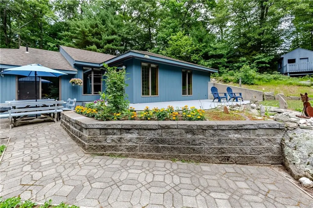 140 Burlingame Road Smithfield RI 02917