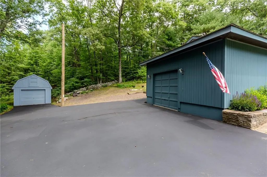 140 Burlingame Road Smithfield RI 02917