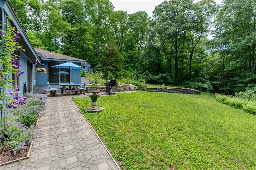 140 Burlingame Road Smithfield RI 02917