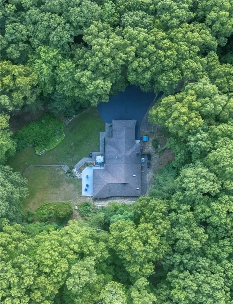 140 Burlingame Road Smithfield RI 02917