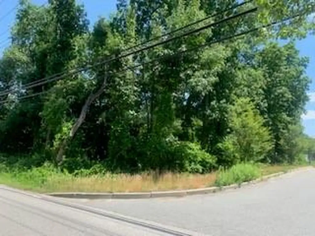 0 Phenix Avenue Cranston RI 02910