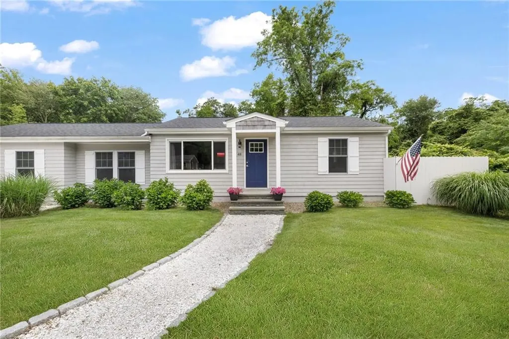 48 Foddering Farm Road Narragansett RI 02882