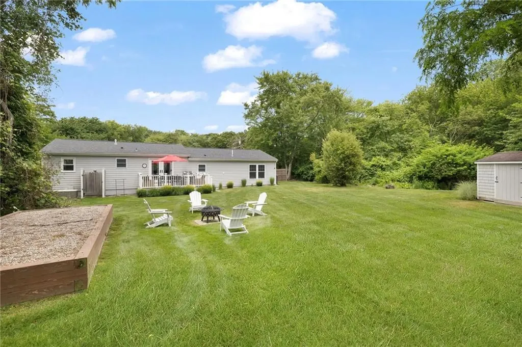 48 Foddering Farm Road Narragansett RI 02882