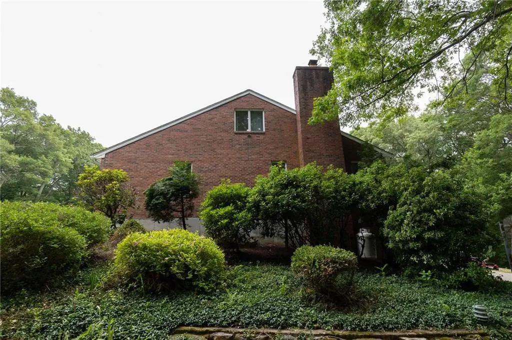 20 Lincoln Drive North Smithfield RI 02896