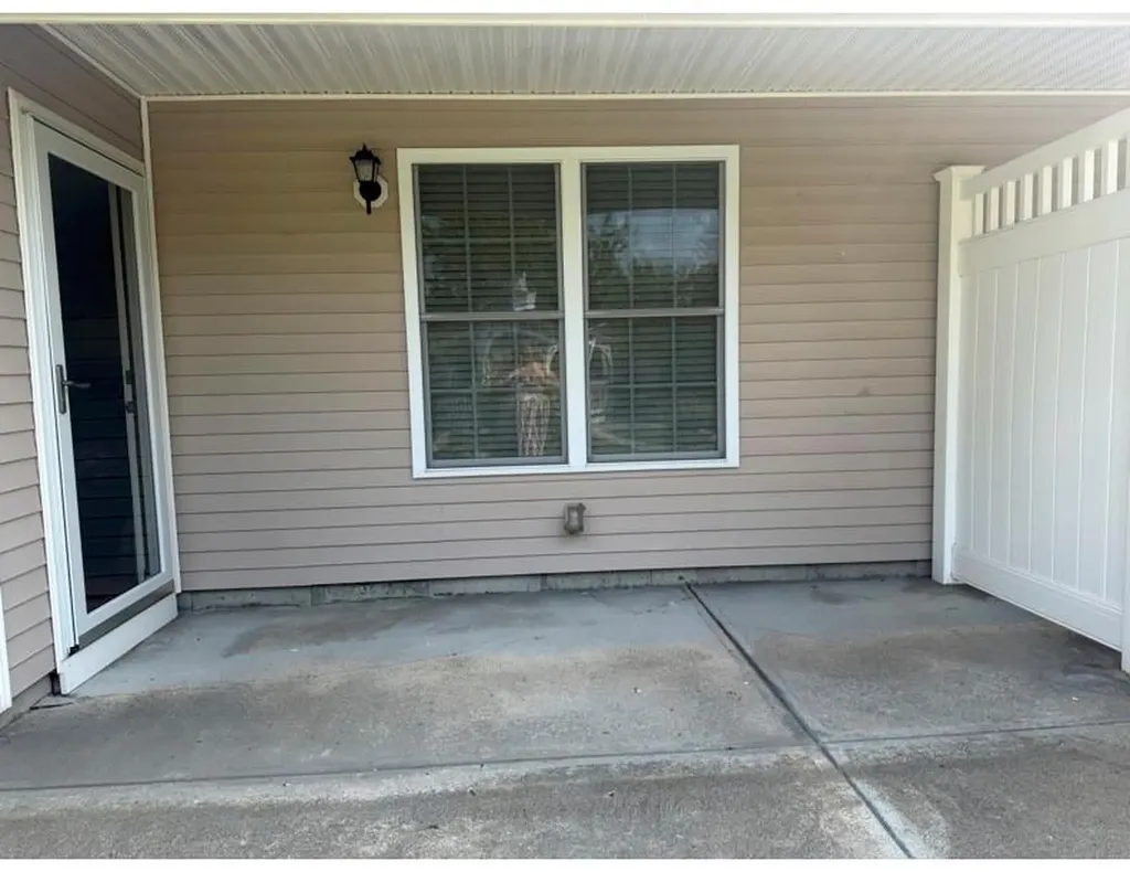 806 Village Green Circle Coventry RI 02816