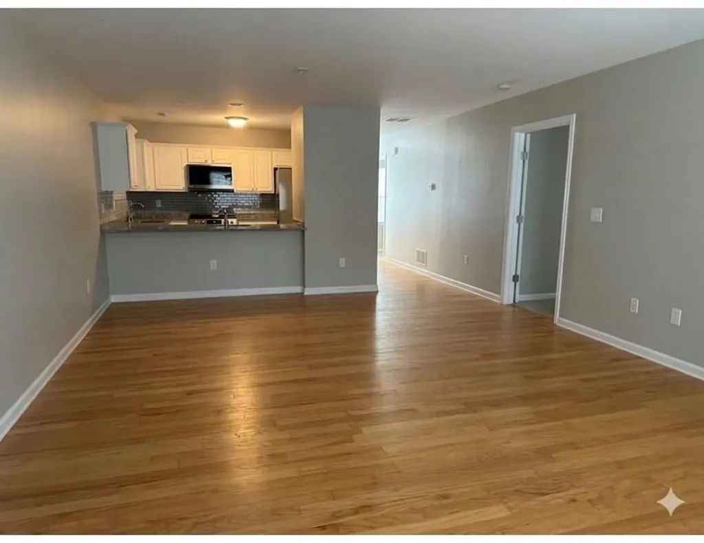 806 Village Green Circle Coventry RI 02816