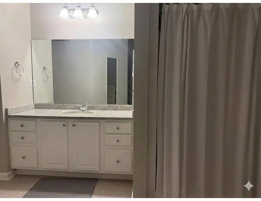 806 Village Green Circle Coventry RI 02816