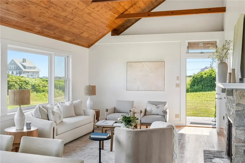 73 Quaker Hill Farm Road Little Compton RI 02837