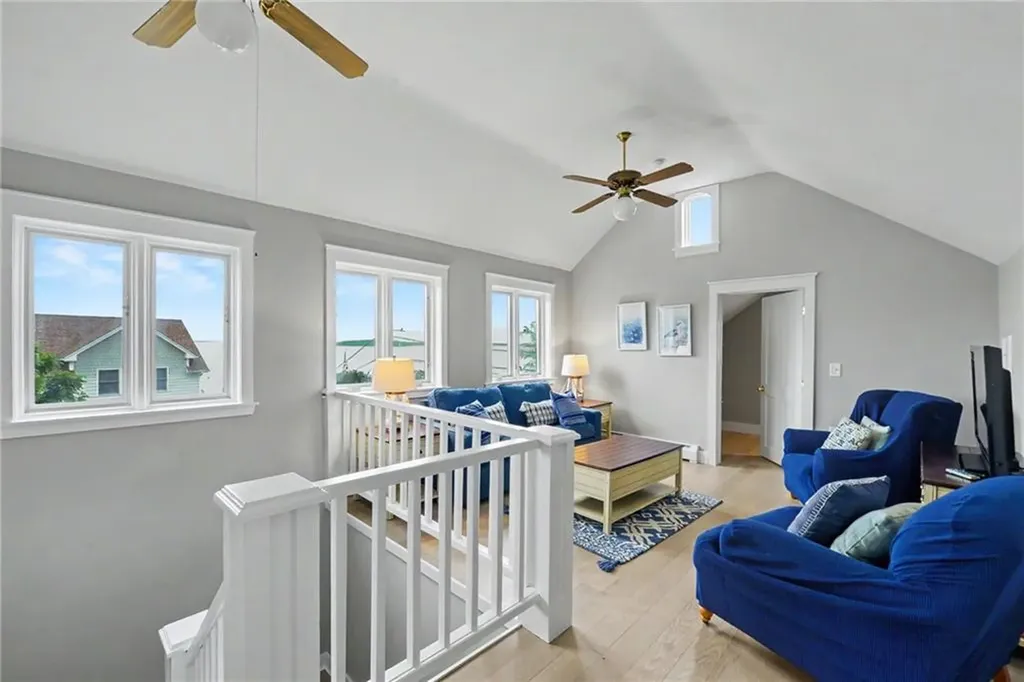 20 Roxbury Road Narragansett RI 02882