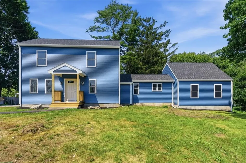533 Scituate Avenue Cranston RI 02921