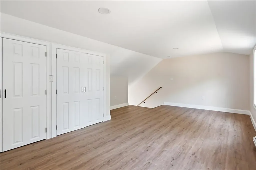 533 Scituate Avenue Cranston RI 02921