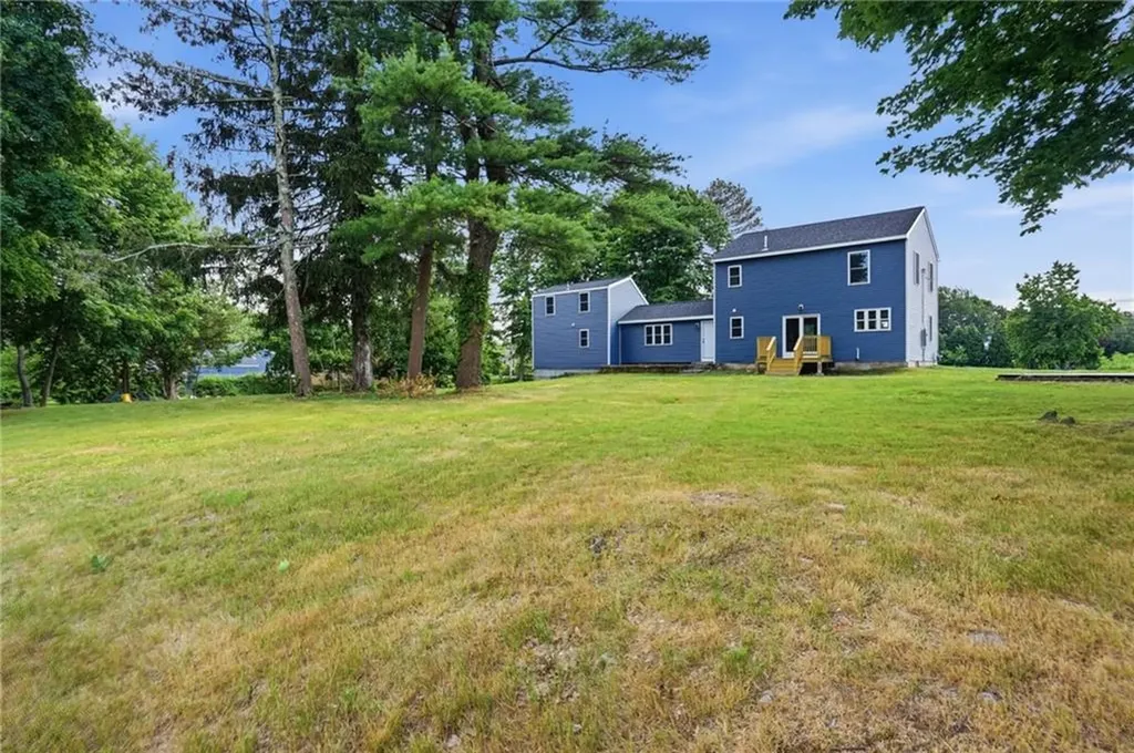 533 Scituate Avenue Cranston RI 02921