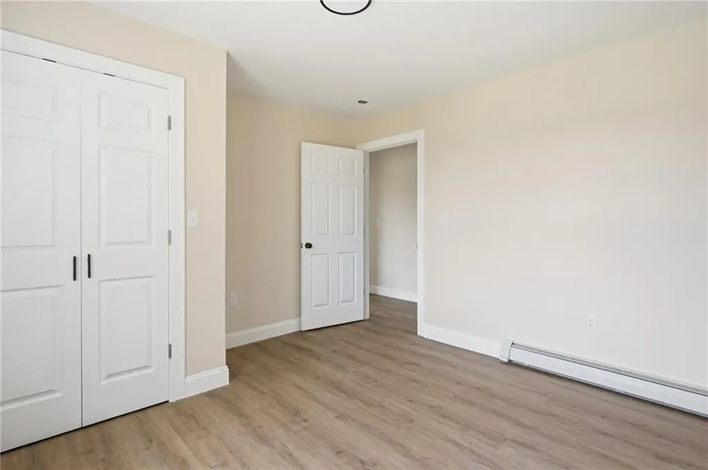 533 Scituate Avenue Cranston RI 02921