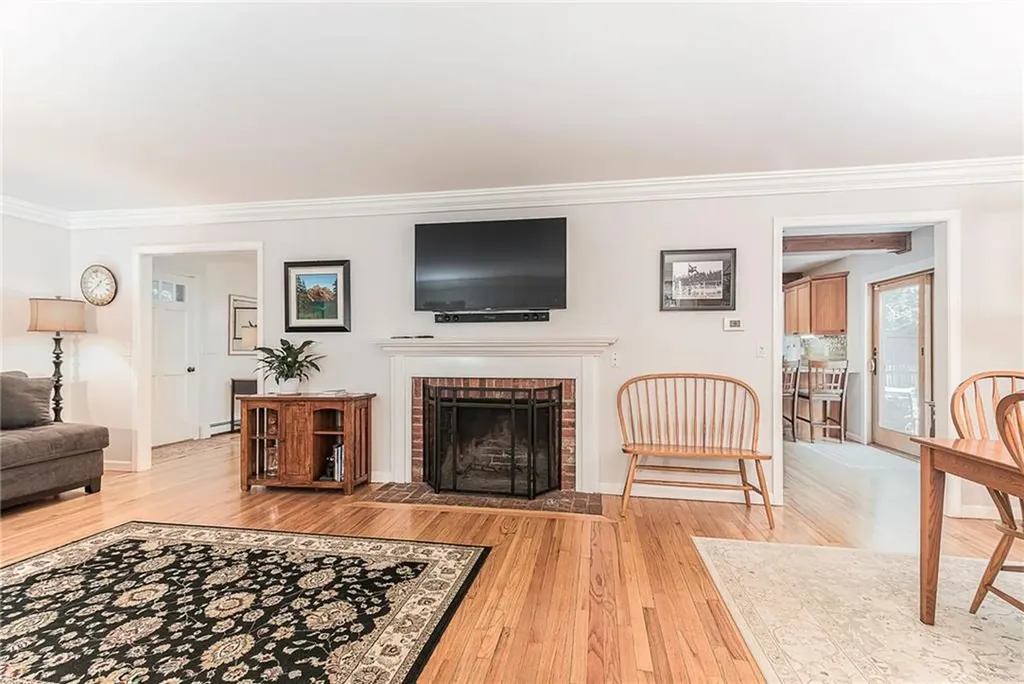 25 Keith Drive Hopkinton RI 02832