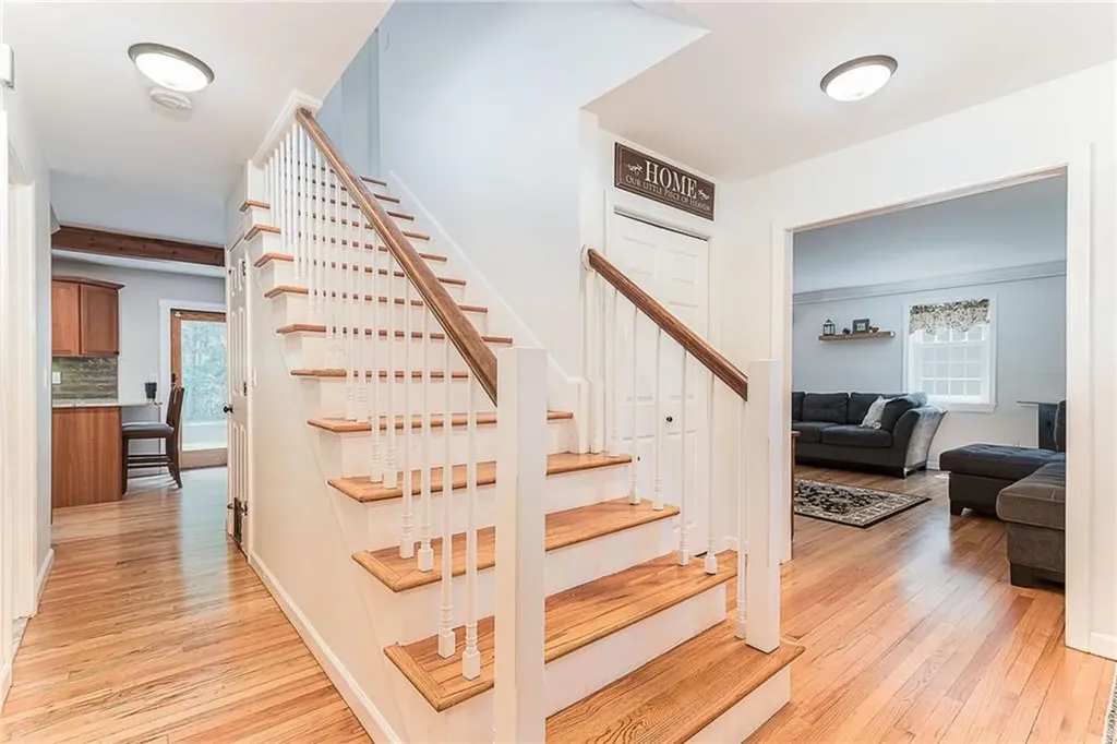 25 Keith Drive Hopkinton RI 02832