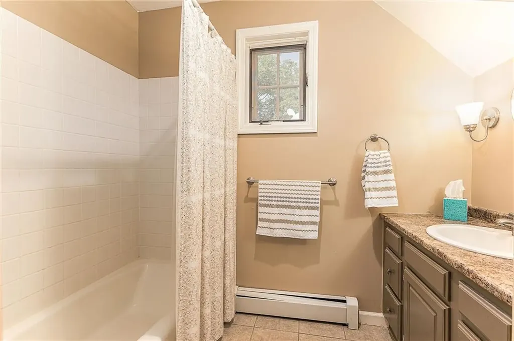 25 Keith Drive Hopkinton RI 02832