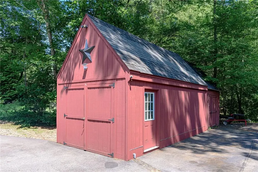 25 Keith Drive Hopkinton RI 02832