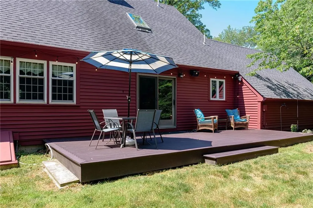 25 Keith Drive Hopkinton RI 02832