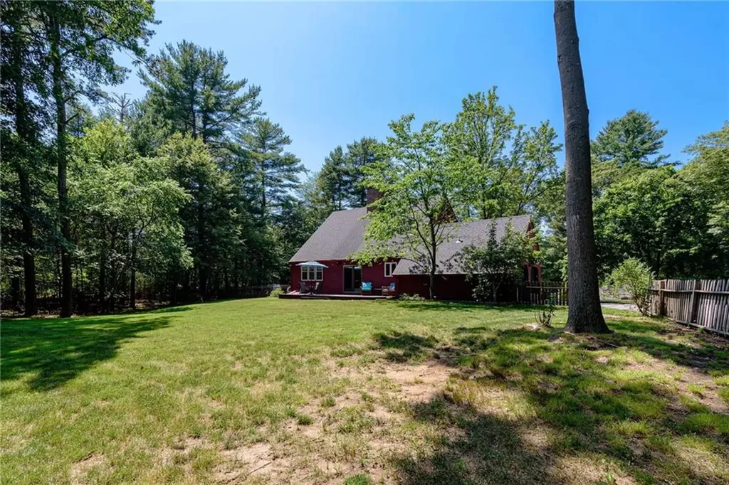 25 Keith Drive Hopkinton RI 02832