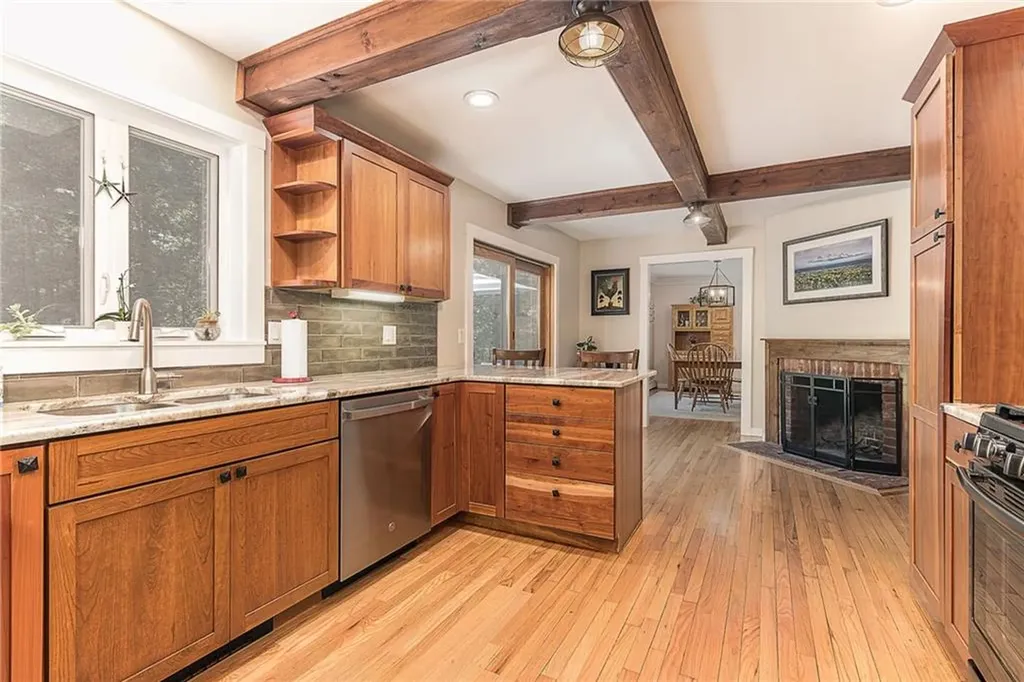 25 Keith Drive Hopkinton RI 02832