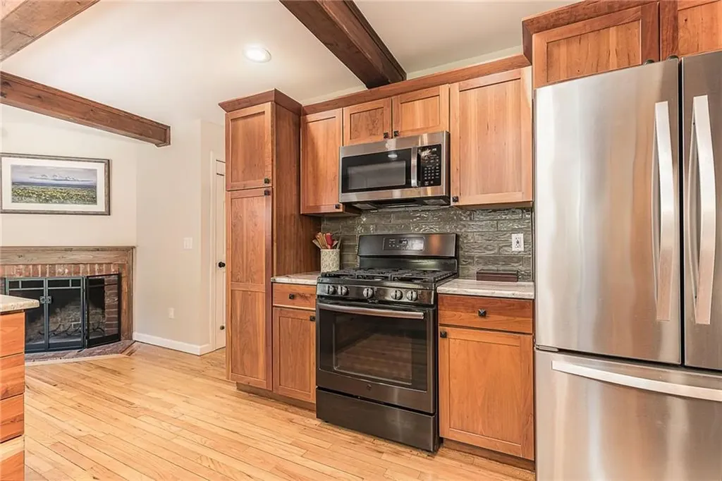 25 Keith Drive Hopkinton RI 02832